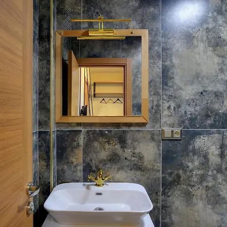 아파트 Room With Jacuzzi For Two Narlidere